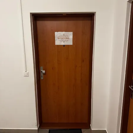 Vyhodne Ubytovanie Pre Rodinu Alebo 4 Osoby Bratislava
