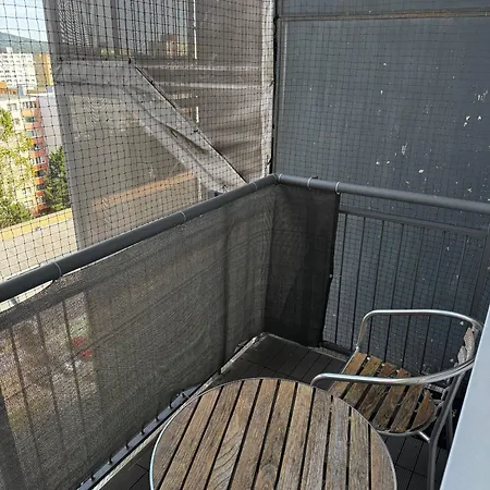 公寓 Vyhodne Pre Rodinu Alebo 4 Osoby *