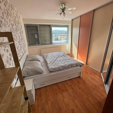 Vyhodne Ubytovanie Pre Rodinu Alebo 4 Osoby Apartmán Bratislava